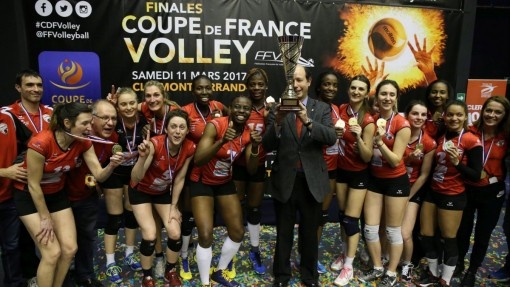 ERIMA fête la réussite de l’équipe Féminine du Volley-Ball Club de Chamalières (63), championnes de France Elite et qui montent en Ligue A dès la saison prochaine.